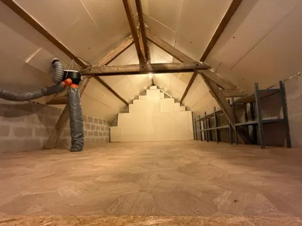 Espace de stockage 22m²