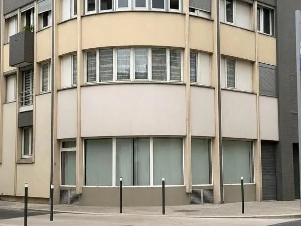 Local commercial 113 m²