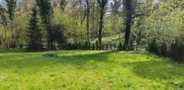 Terrain en individuel 986 m²