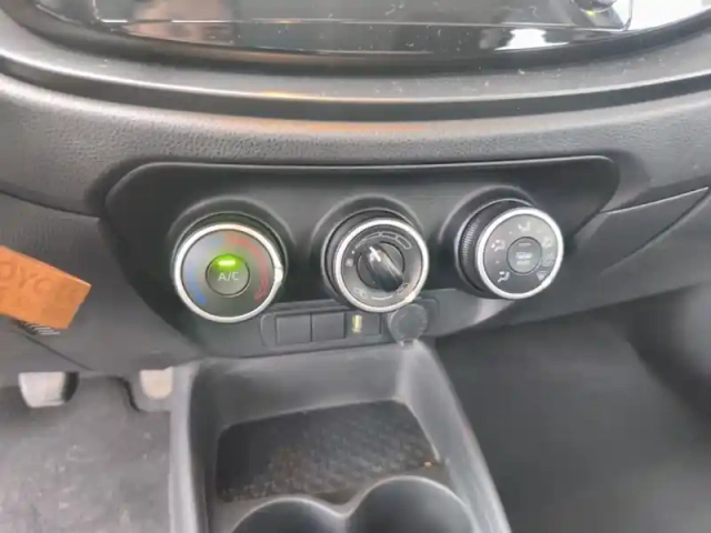 Toyota Aygo 1.0 vvt-i 72 dynamic — photo 10
