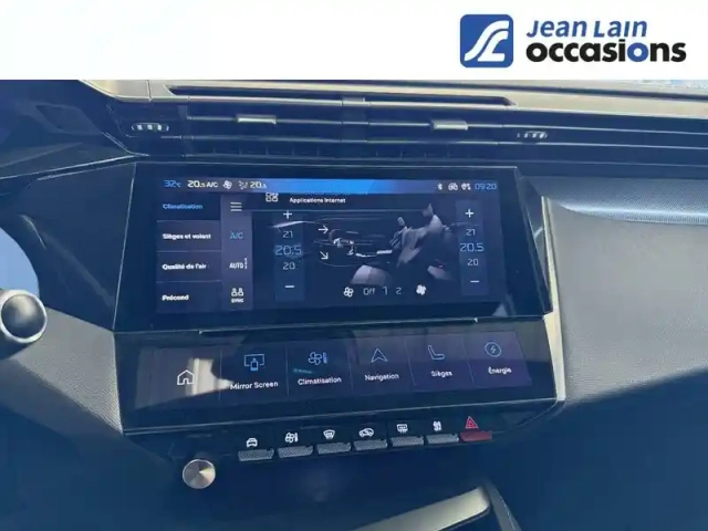 Peugeot 308 phev 180 e-eat8 — photo 14