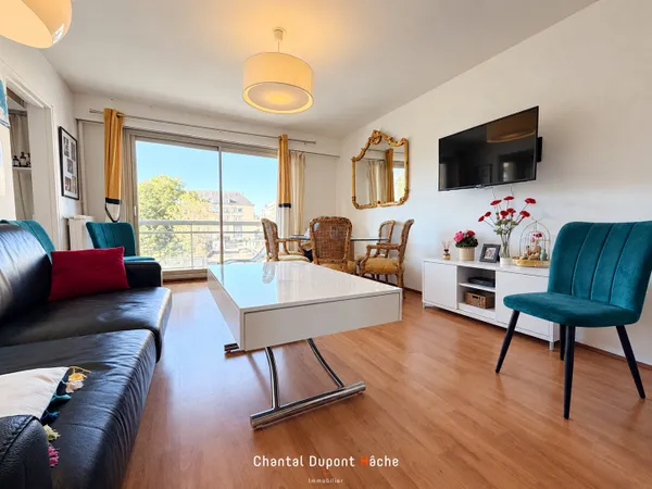 CHARTRES PREFECTURE - Appartement de 71m2, ascenseur, cave,