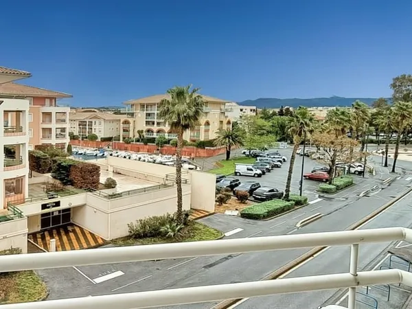Appartement à vendre 0 pièces FREJUS (83)