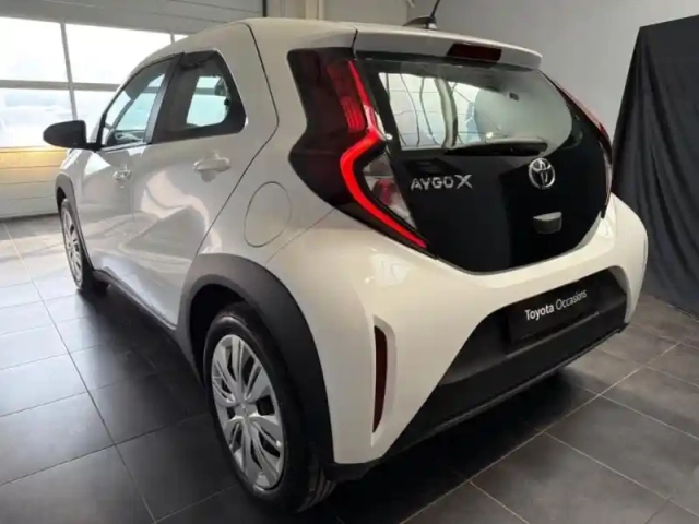 Toyota Aygo X 1.0 vvt-i 72ch dynamic my23 — photo 4