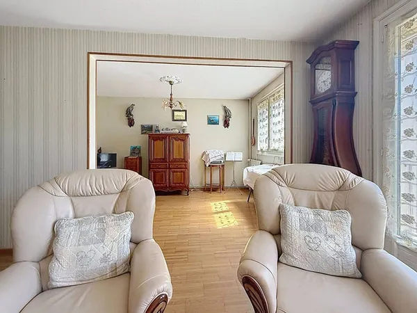 Triplex 6 pièces 102 m²