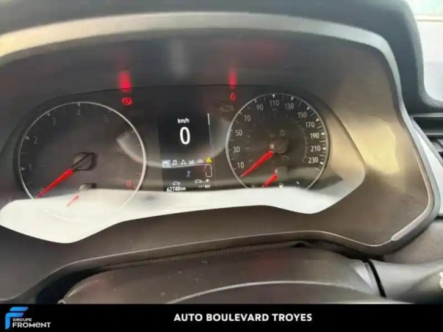 Renault Captur 1.0 tce 90ch evolution — photo 10