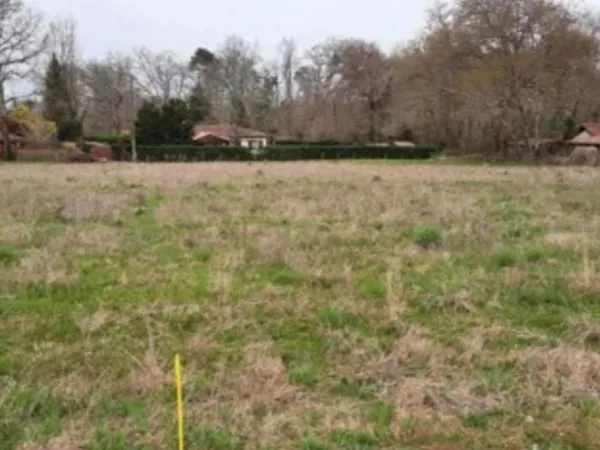 Terrain de 3230m²