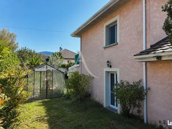 Maison 5 pièces 130 m²