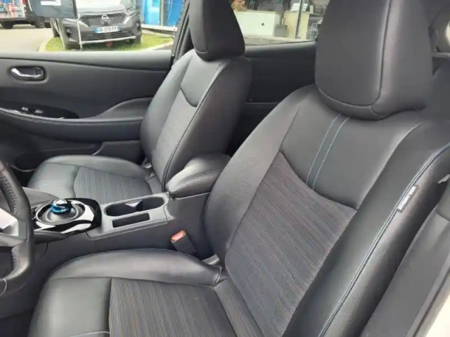 Nissan Leaf 150ch 40kwh n-connecta 22 — photo 4