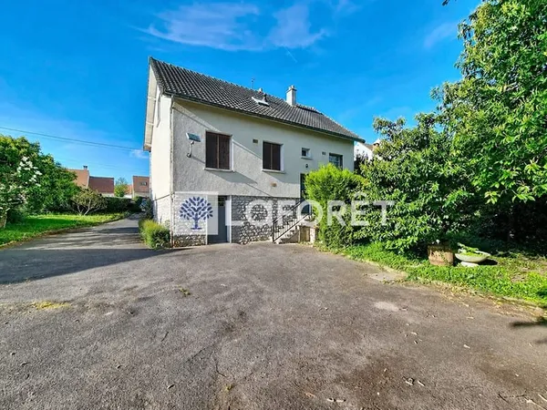 Maison sur sous-sol total proche JOUY-LE-CHÂTEL