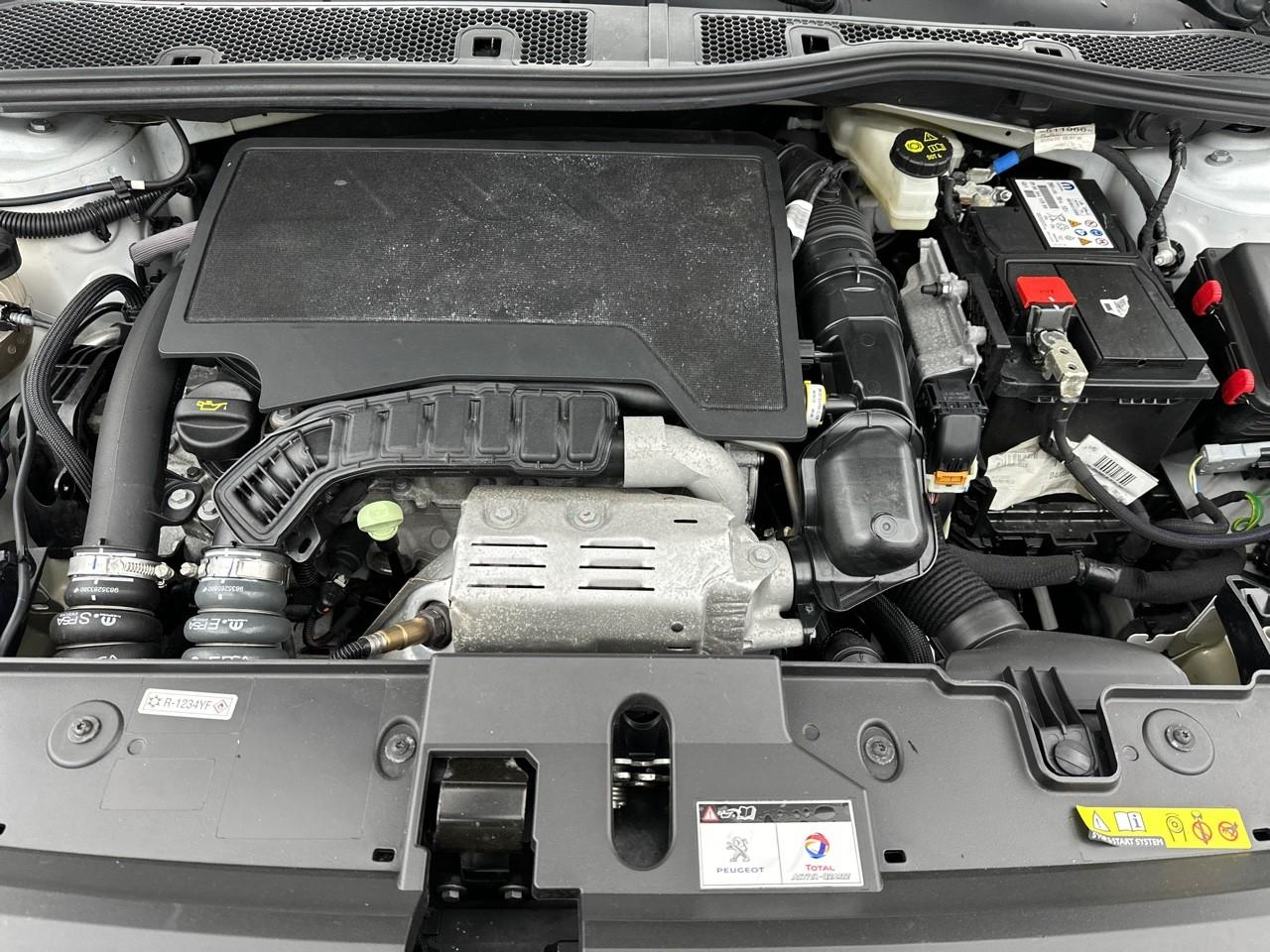 Peugeot 208 puretech 100 s&s eat8 active pack — photo 13