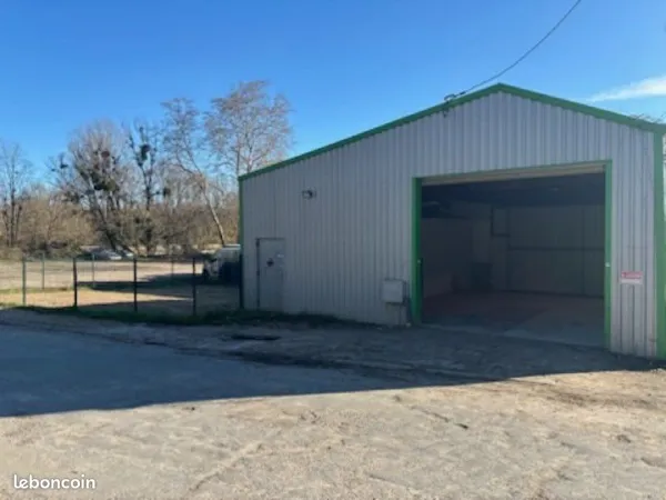 Commerce Location Guîtres 1p 80m² 780€