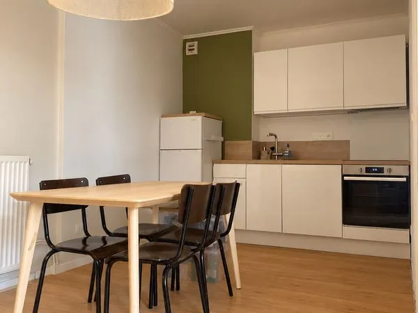 Appartement meublé 49 m² - parking privatif - Reims centre