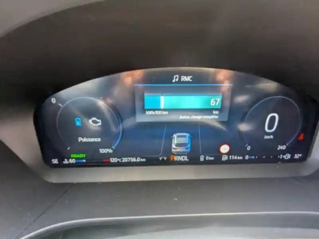 Ford Kuga 2.5 duratec 243ch hybride rechargeable st-line x powershift — photo 15