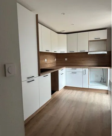 🏡 à louer - t4 en rez-de-jardin entièrement rénové
