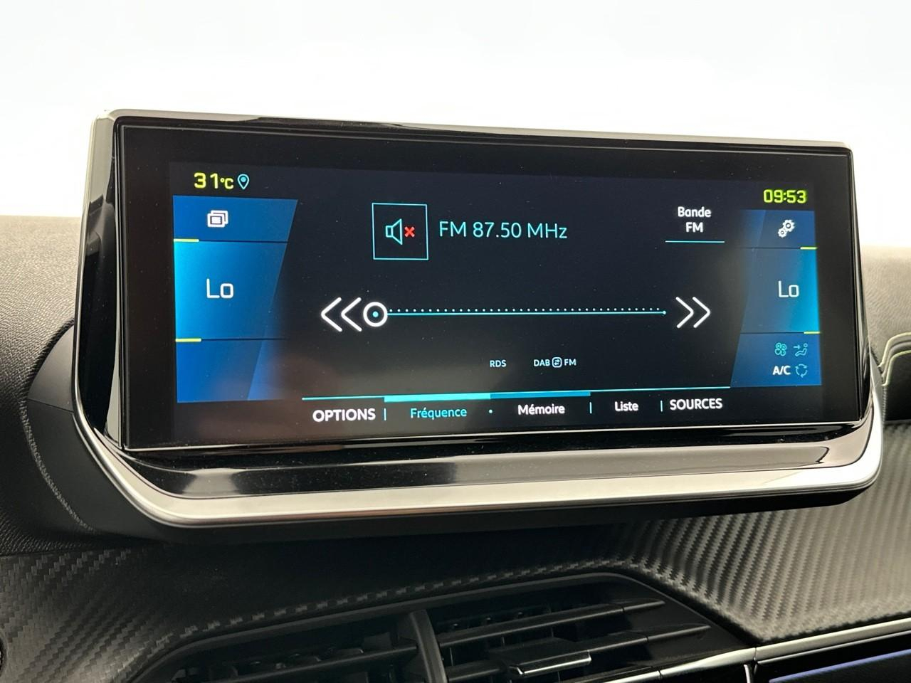 Peugeot 2008 electrique 136 ch gt pack — photo 22