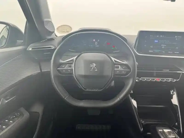 Peugeot 208 electrique 50 kwh 136ch — photo 9
