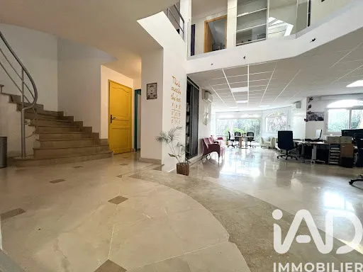 Maison 17 pièces 498 m²