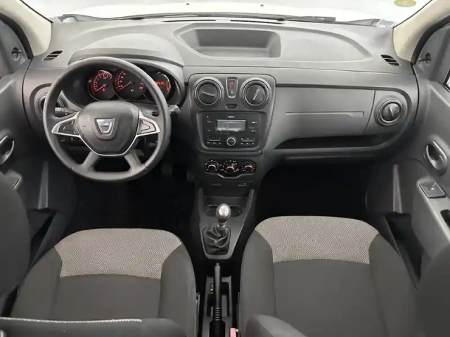 Dacia Lodgy blue dci 95 7 places — photo 35
