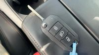 Peugeot 3008 1.2 PureTech 130ch S&S GT EAT8 — photo 16