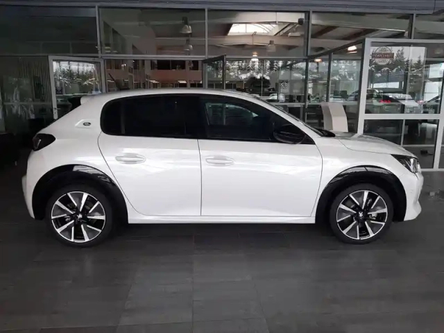 Peugeot 208 electrique 50 kwh 136ch — photo 5