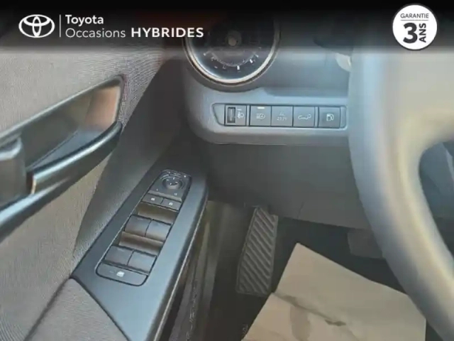 Toyota C-Hr 2.0 hybride rechargeable 225ch design my25 — photo 9