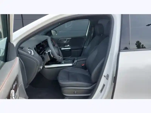 Mercedes Gla 180 d edition 140 — photo 14