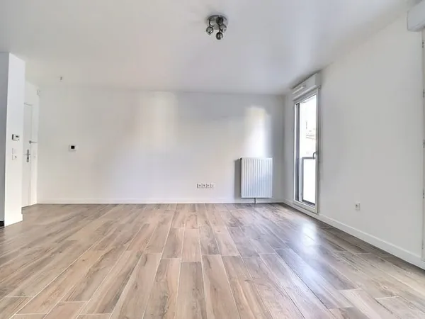 Appartement Aubervilliers 1 pièce(s) 31 m2