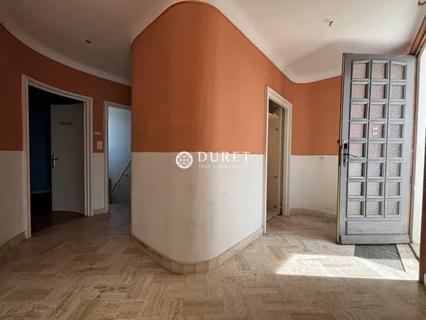 Maison à rénover avec potentiel - 140 m², volumes exploitab