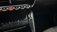 Peugeot 2008 1.2 PureTech 100ch S&S Allure — photo 30