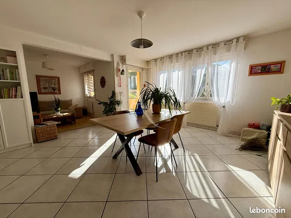 Appartement 4 pièces 96 m²