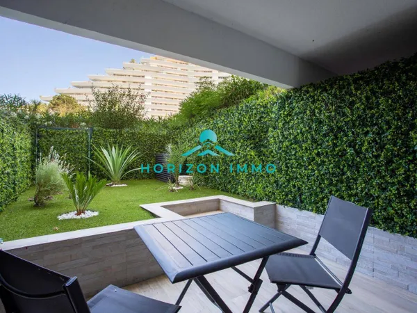 Studio 1 pièce 27 m²