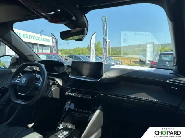Peugeot 2008 electrique 54 kwh 156 ch — photo 37