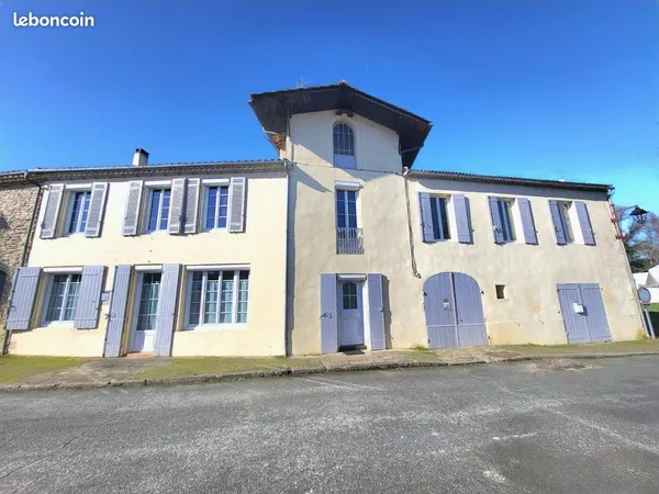 Maison 9 pièces 267 m²