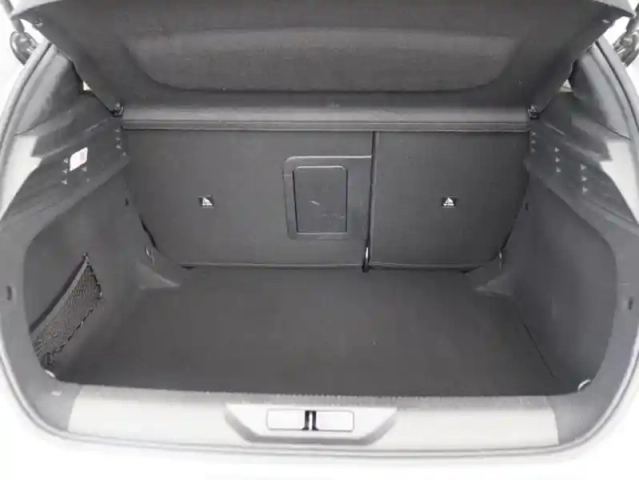 Peugeot 308 1.5 bluehdi 130ch s&amp;s allure pack eat8 — photo 6