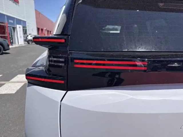 Citroën C5 Aircross hybride 145 ch e-dcs6 — photo 17