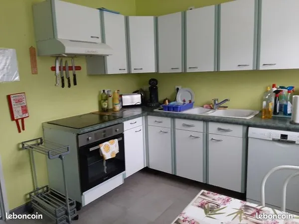 chambre prive,cuisine,salle de bain,wc