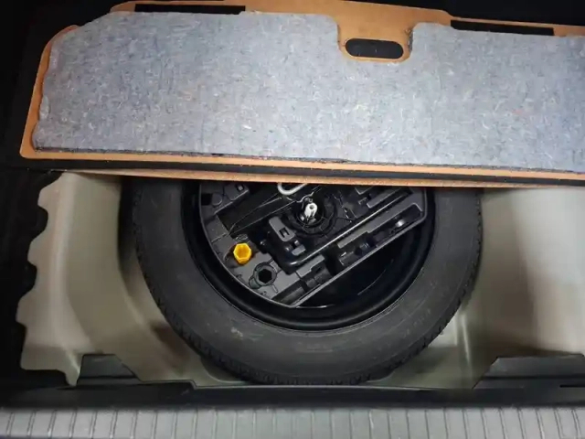 Peugeot 208 puretech 100 s&amp;s bvm6 — photo 20