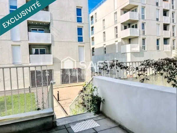 Amiens, Intercampus, appartement T3 avec balcon et stationnement sécurisé.