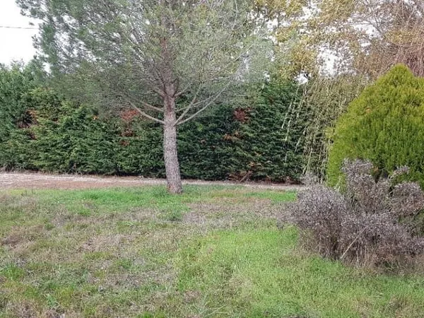 Terrain 500 m²