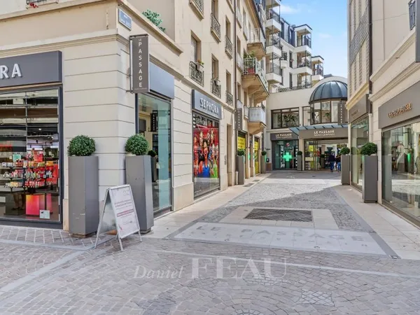 Appartement 64 m², deux chambres avec parking et ascenseur(profession libérale ou habitation)