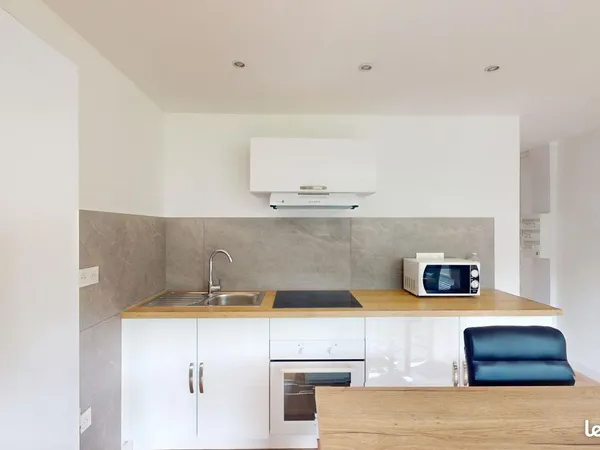 Chambre dans appartement en colocation
