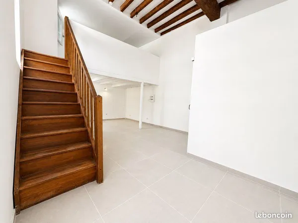 Particulier loue T2 terrasse rénové duplex