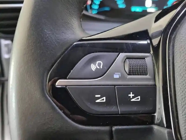 Peugeot 208 electrique 50 kwh 136 — photo 60