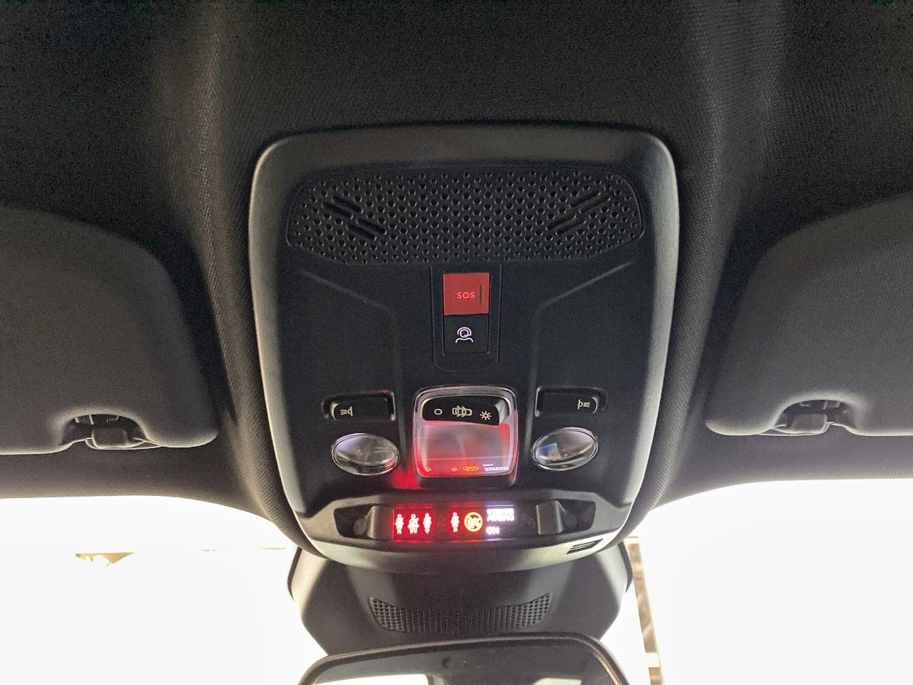 Peugeot 2008 hybrid 145 ch e-dcs6 allure — photo 19