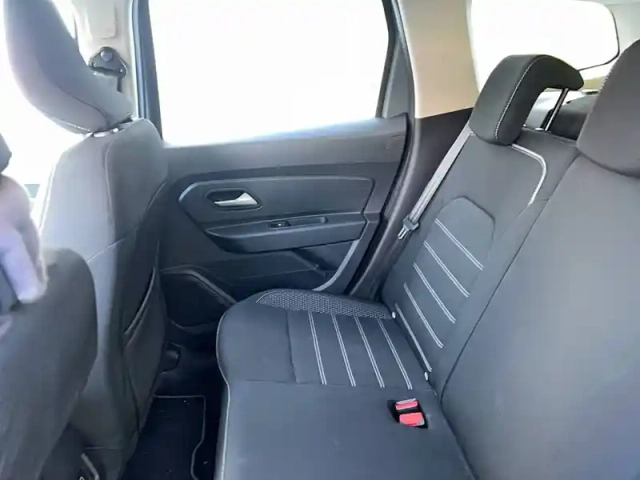 Dacia Duster eco-g 100 4x2 — photo 16