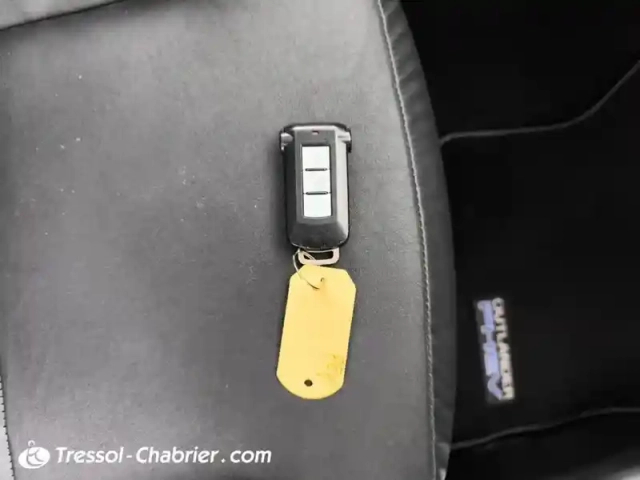 Mitsubishi Outlander 2.0i 200 phev hybride rechargeable essence instyle — photo 16