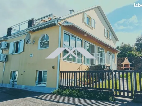 Immeuble 315 m²