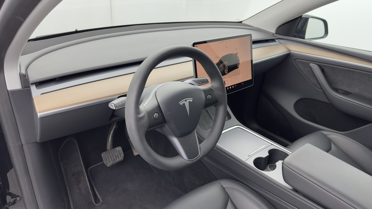 Tesla MODEL Y Grande Autonomie Dual Motor AWD — photo 11