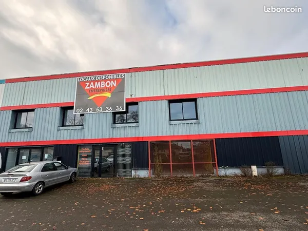 Local d'activité 1 090 m²